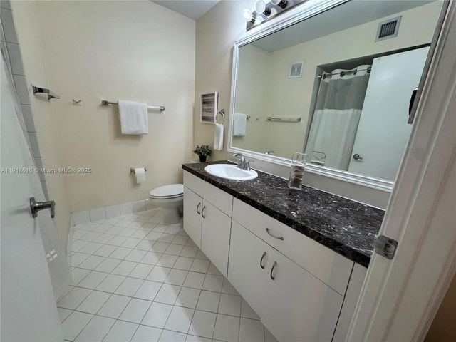 3778 San Simeon Cir, Weston, FL 33331