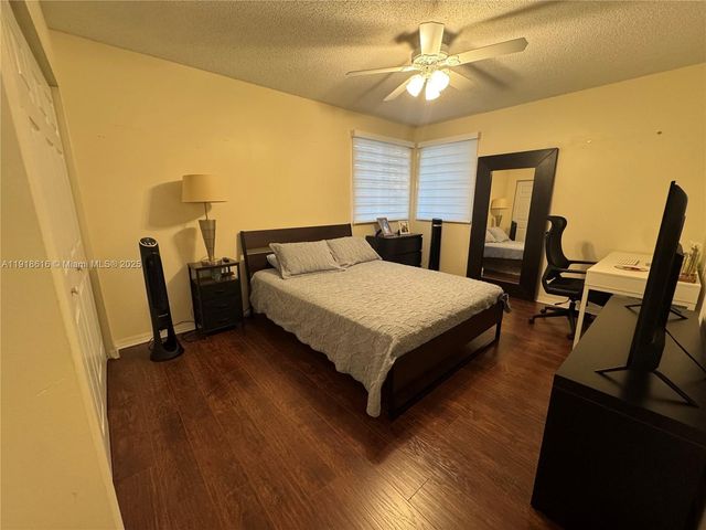 3778 San Simeon Cir, Weston, FL 33331