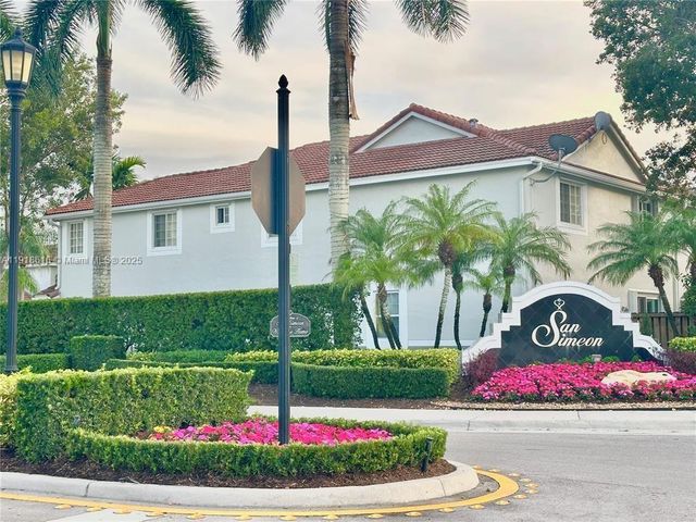 3778 San Simeon Cir, Weston, FL 33331