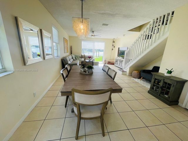 3778 San Simeon Cir, Weston, FL 33331