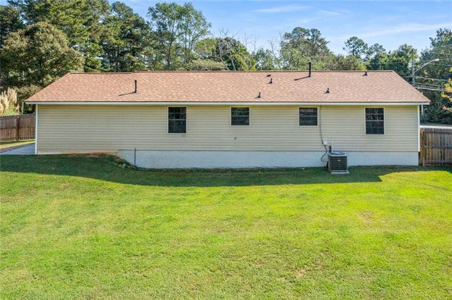 1141 Holly Hills Drive SW, Lilburn, GA 30047
