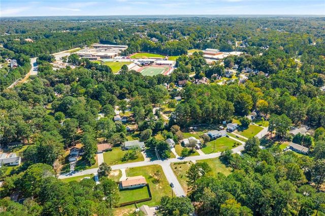 1141 Holly Hills Drive SW, Lilburn, GA 30047