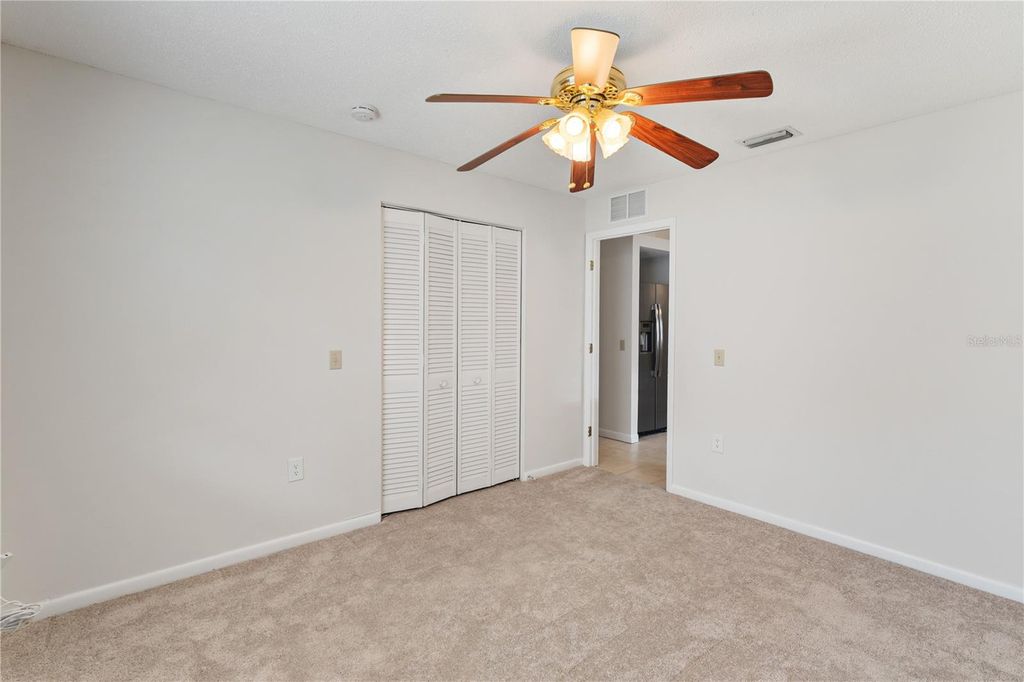 Image 15 of property listing at 4770 SILVER CIRCLE, Zephyrhills, FL 33541