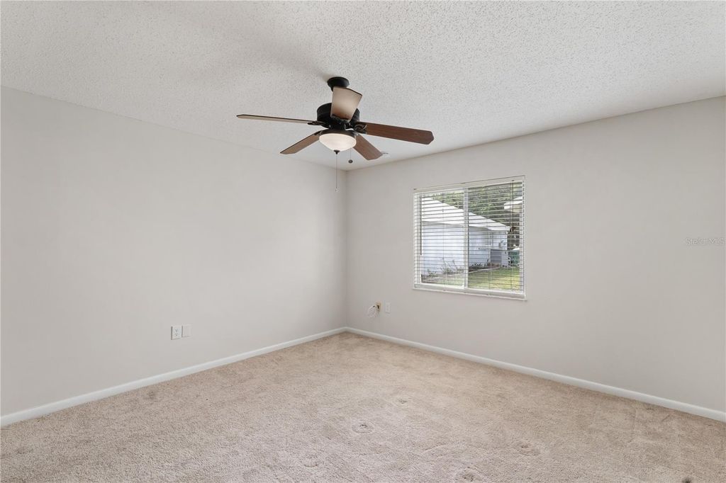 Image 26 of property listing at 4770 SILVER CIRCLE, Zephyrhills, FL 33541