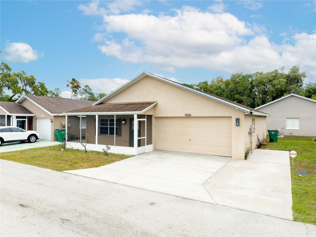 Image 29 of property listing at 4770 SILVER CIRCLE, Zephyrhills, FL 33541