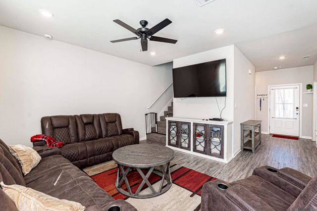 5420 Greenridge Ln, Zachary, LA 70791