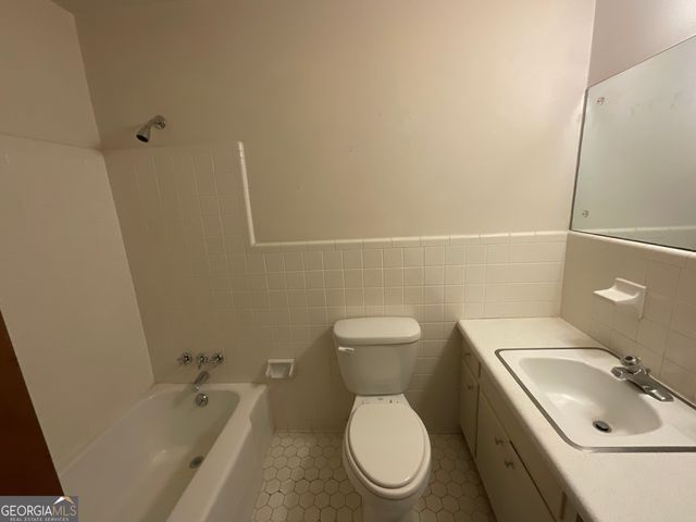 2161 Pine Road, Snellville, GA 30078