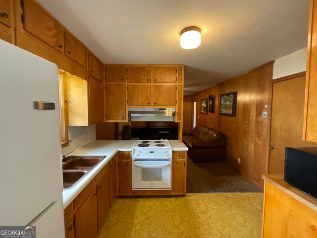 2161 Pine Road, Snellville, GA 30078