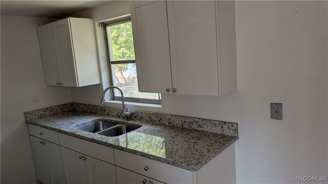 33 E Murray Street, Beverly Hills, FL 34465