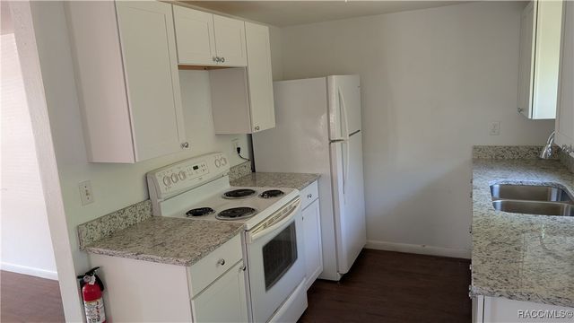 33 E Murray Street, Beverly Hills, FL 34465