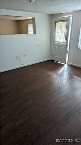 33 E Murray Street, Beverly Hills, FL 34465