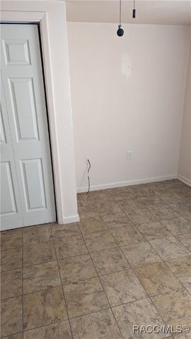 33 E Murray Street, Beverly Hills, FL 34465