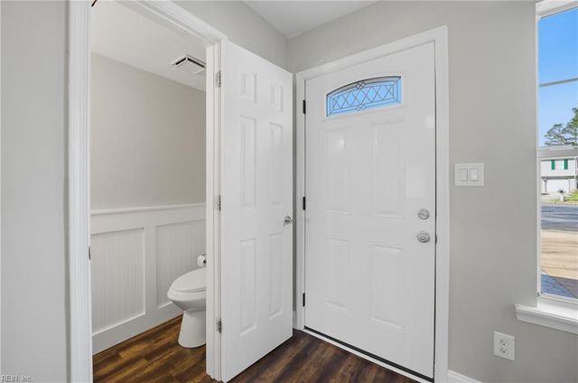 2313 Shorebird CT, Chesapeake, VA 23323