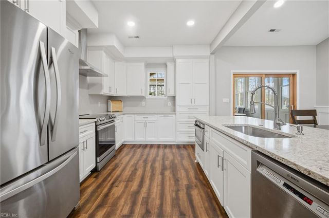 2313 Shorebird CT, Chesapeake, VA 23323