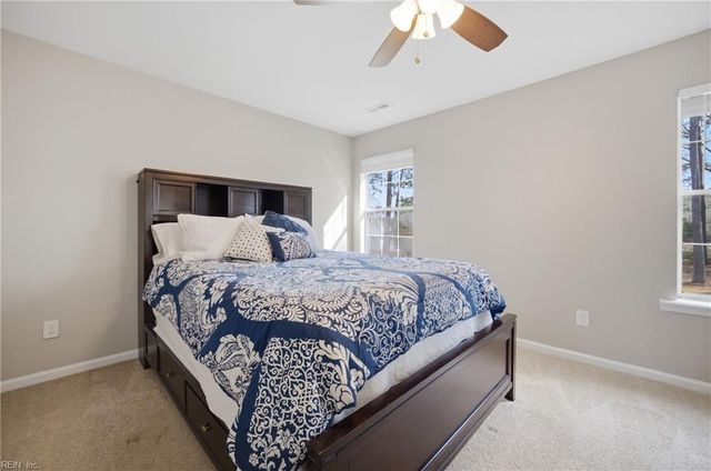 2313 Shorebird CT, Chesapeake, VA 23323