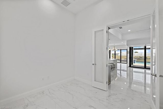 901 NW 33rd PL, Cape Coral, FL 33993