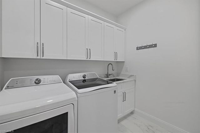 901 NW 33rd PL, Cape Coral, FL 33993