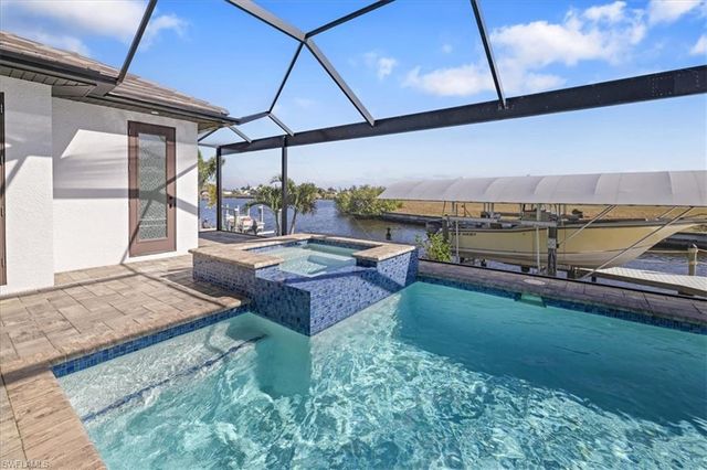 901 NW 33rd PL, Cape Coral, FL 33993