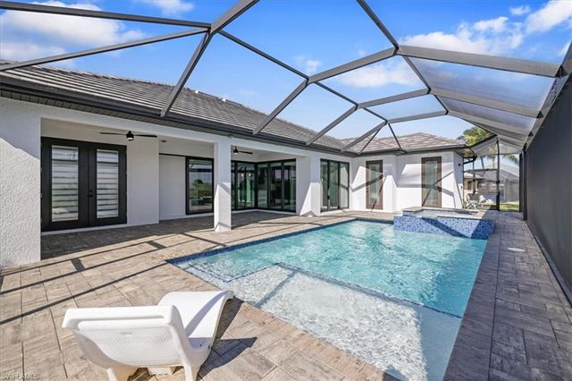 901 NW 33rd PL, Cape Coral, FL 33993