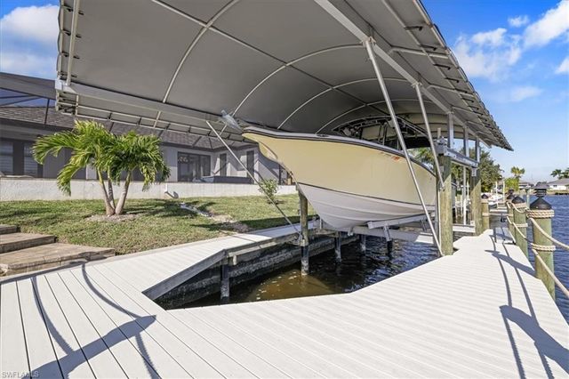 901 NW 33rd PL, Cape Coral, FL 33993