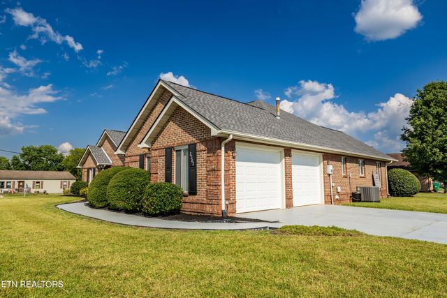 2202 Dublin Drive, Maryville, TN 37803