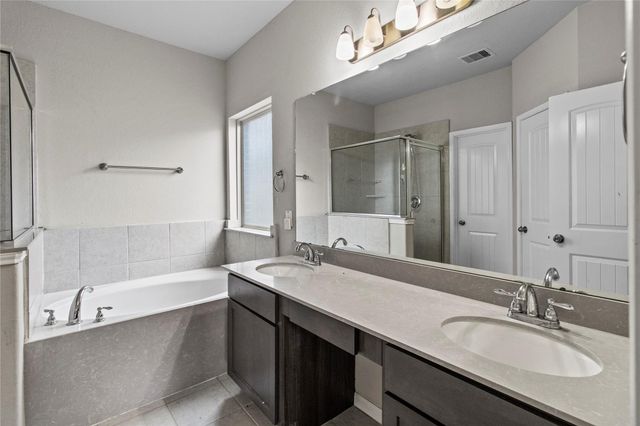 5218 Gulf Stream Lane, Bacliff, TX 77518