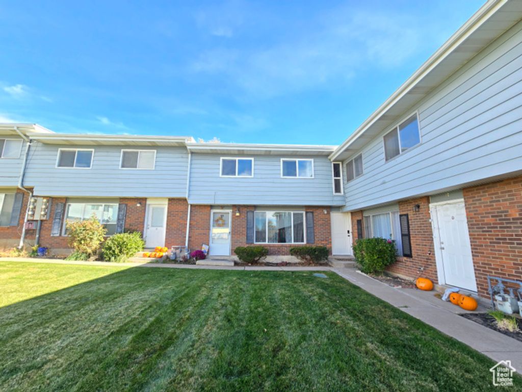 1088 N NAYON ST #F, Layton, UT 84040