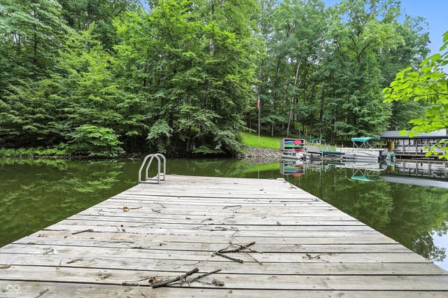 7563 Grizzly Drive, Nineveh, IN 46164