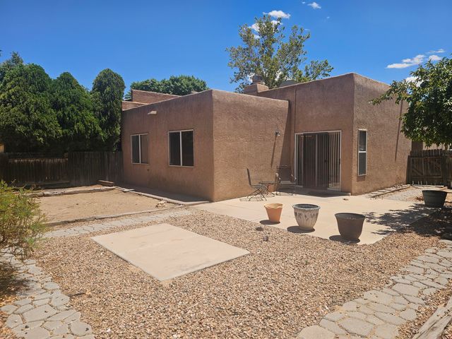460 Colonial Avenue SW, Los Lunas, NM 87031