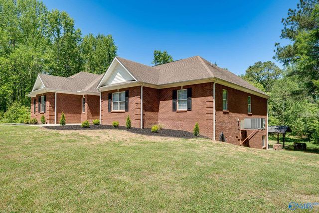 22777 Compton Road, Athens, AL 35613
