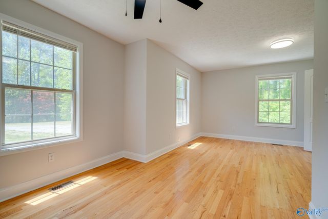 22777 Compton Road, Athens, AL 35613