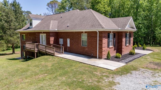 22777 Compton Road, Athens, AL 35613