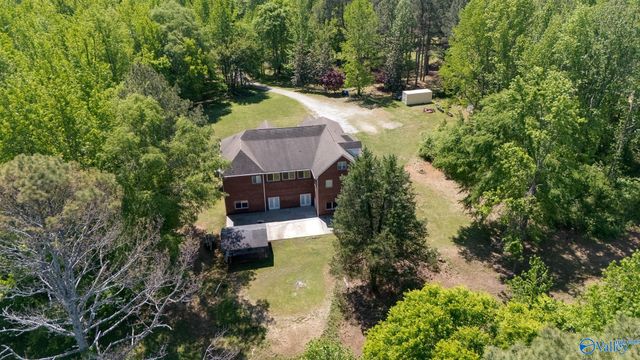22777 Compton Road, Athens, AL 35613