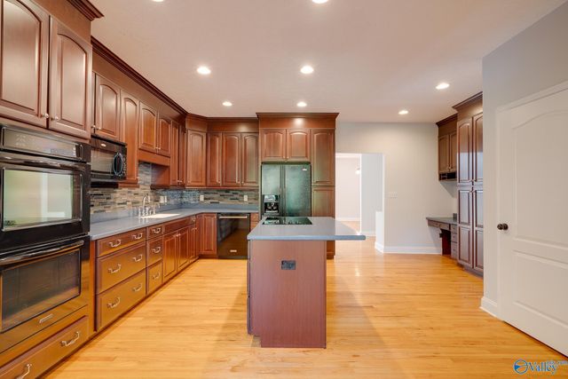 22777 Compton Road, Athens, AL 35613