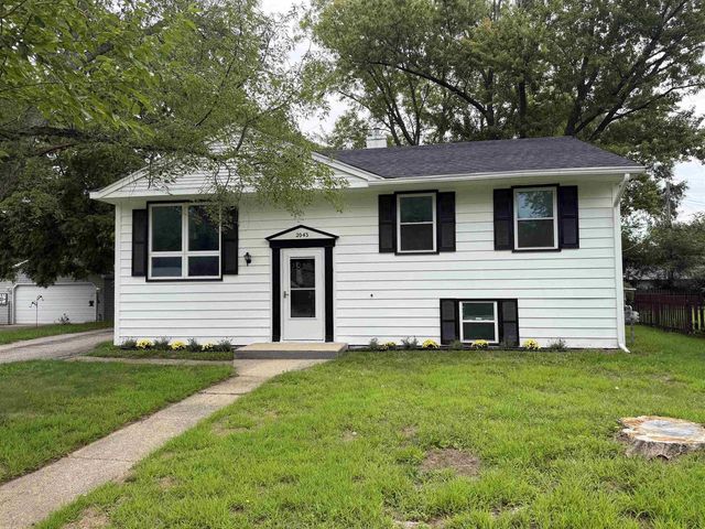 2043 Linway Drive, Beloit, WI 53511