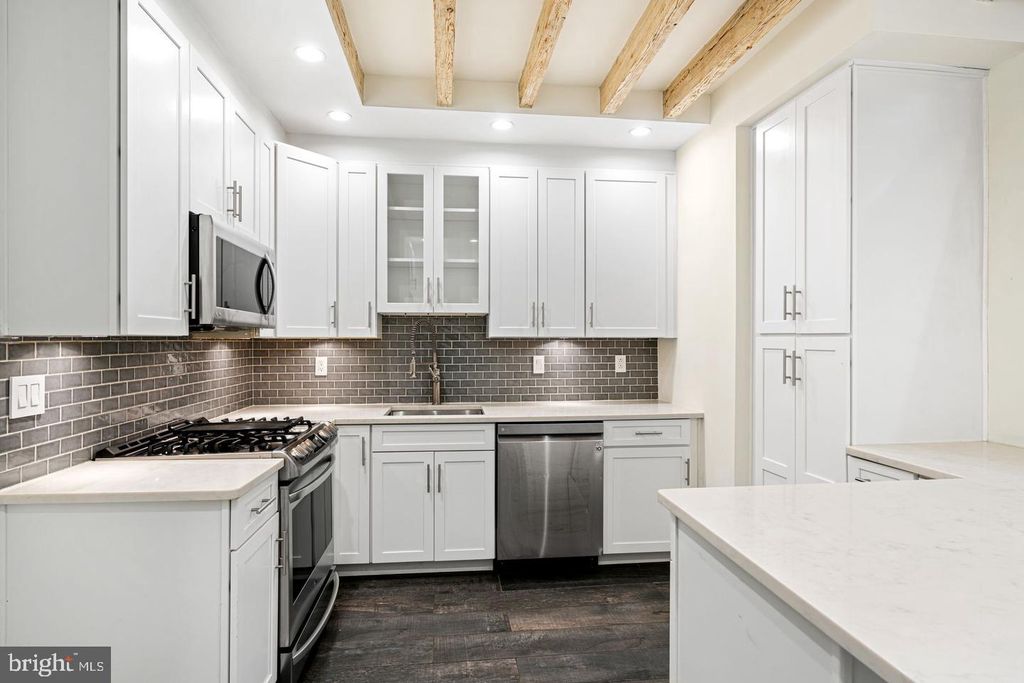 1926 WEBSTER ST, PHILADELPHIA, PA 19146 — photo 2