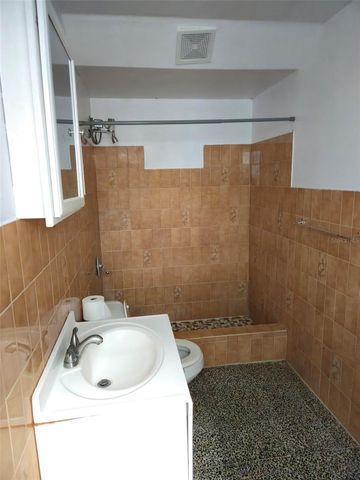 PR 152 KM 1.7 QUEBRADA GRANDE WARD, Barranquitas, PR 00794