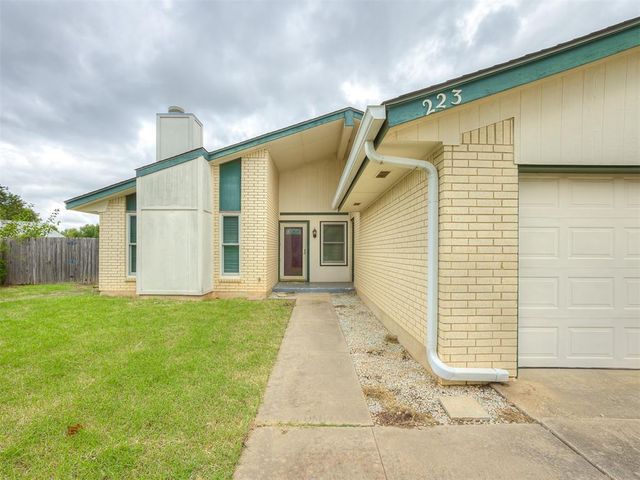 223 Cherokee Drive, Yukon, OK 73099
