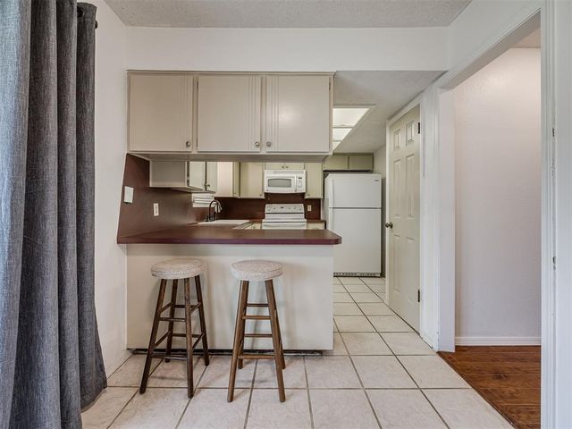 223 Cherokee Drive, Yukon, OK 73099