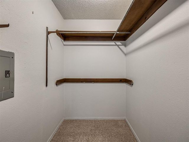 223 Cherokee Drive, Yukon, OK 73099