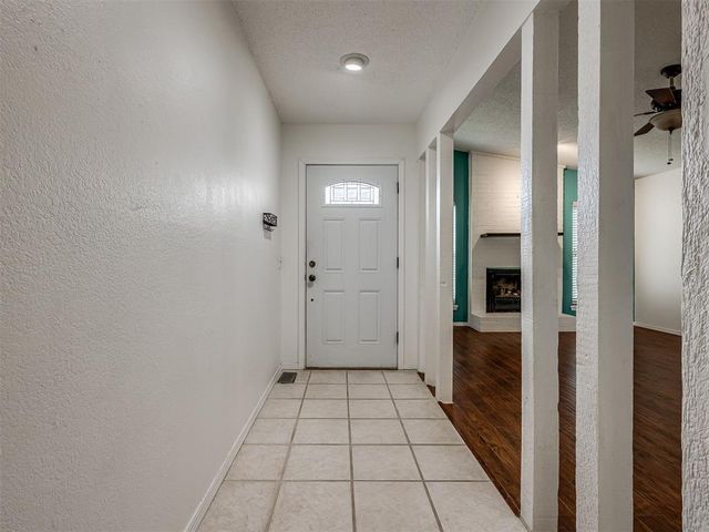 223 Cherokee Drive, Yukon, OK 73099