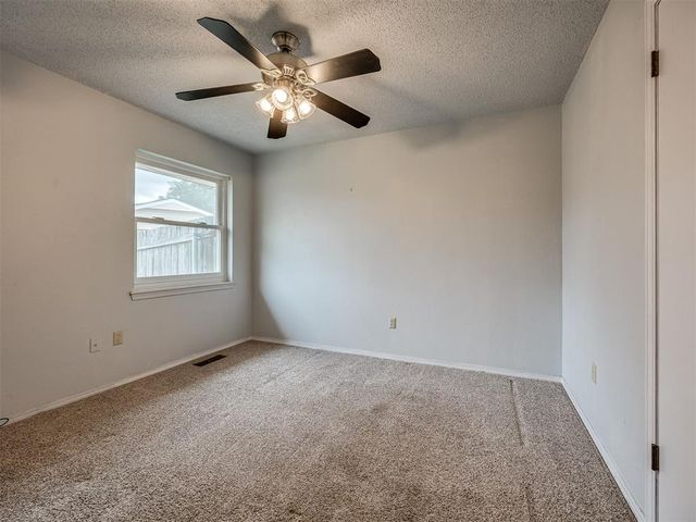 223 Cherokee Drive, Yukon, OK 73099