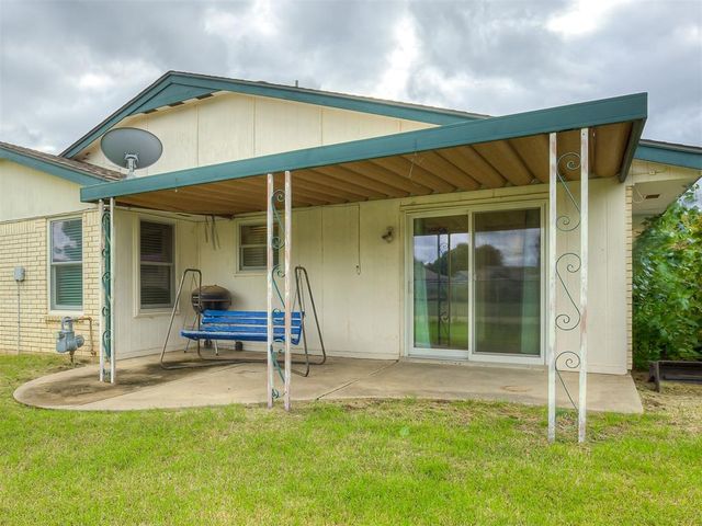 223 Cherokee Drive, Yukon, OK 73099