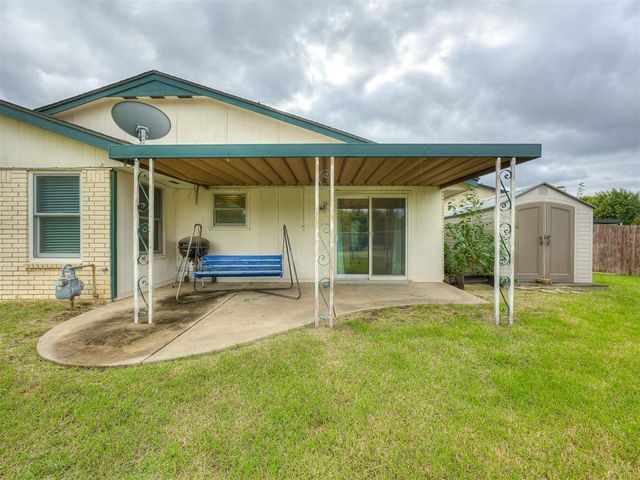 223 Cherokee Drive, Yukon, OK 73099