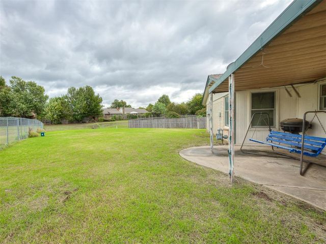 223 Cherokee Drive, Yukon, OK 73099