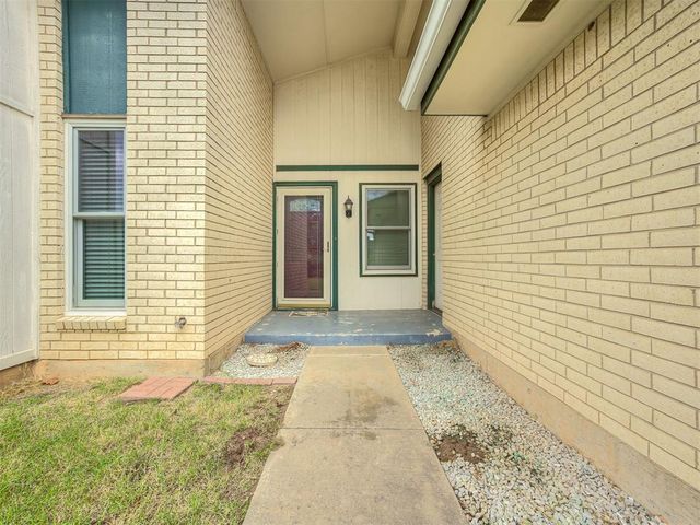 223 Cherokee Drive, Yukon, OK 73099