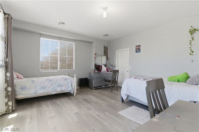 5446 Caprock Canyon Avenue, Las Vegas, NV 89139
