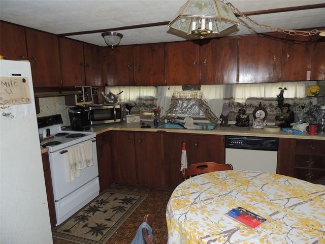 250 NE 131ST AVENUE, Williston, FL 32696