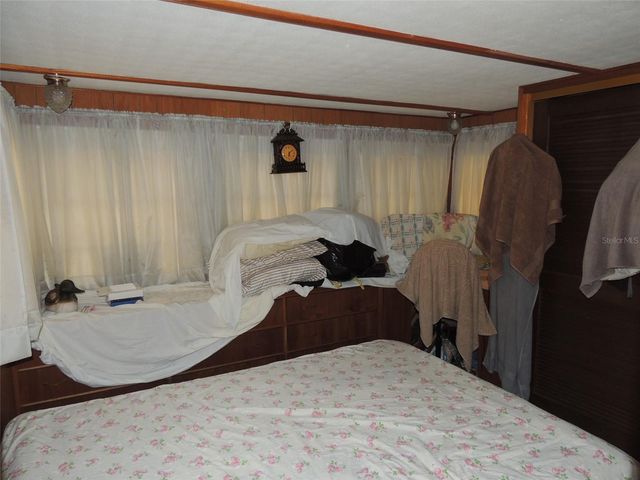 250 NE 131ST AVENUE, Williston, FL 32696