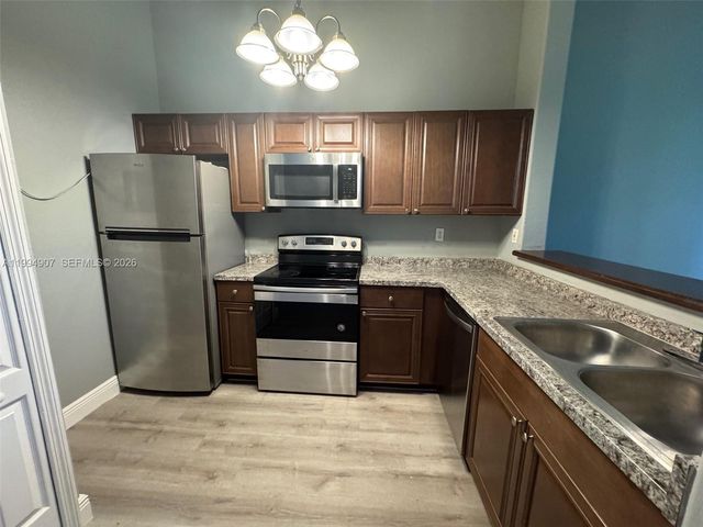 2731 SE 17th Ave 207, Homestead, FL 33035